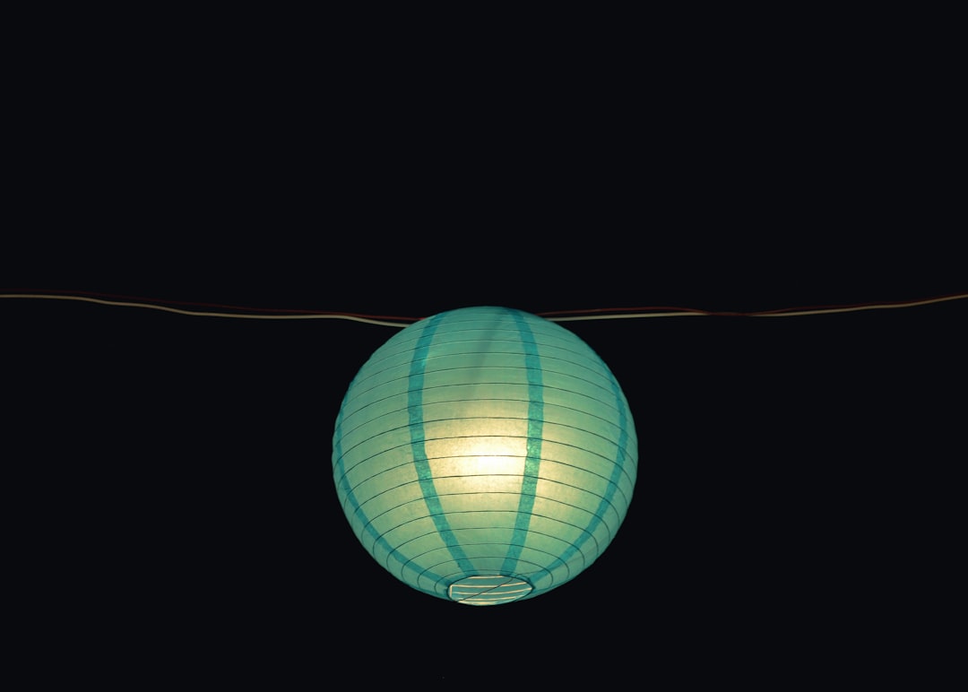Nowoczesna lampa stołowa w stylu chińskim