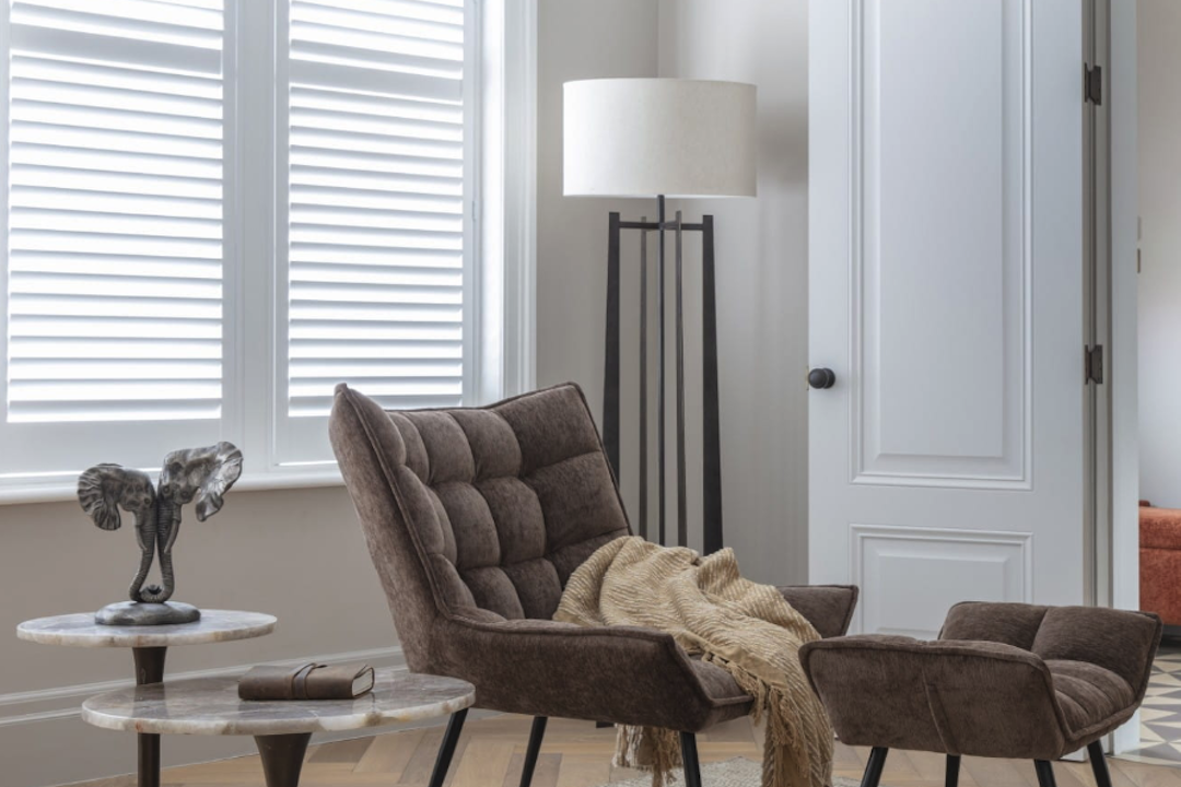Lampa podłogowa w amerykańskim stylu dla salonu